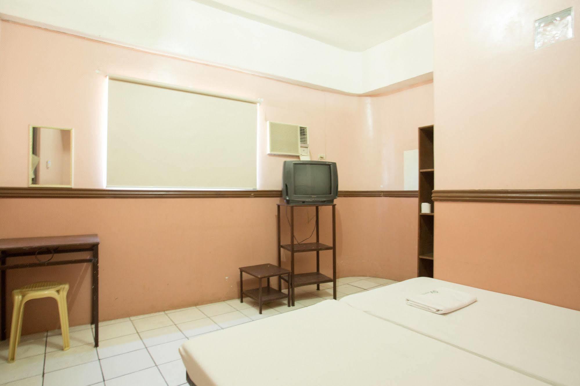 Masbate City Gv Hotel - Masbate מראה חיצוני תמונה