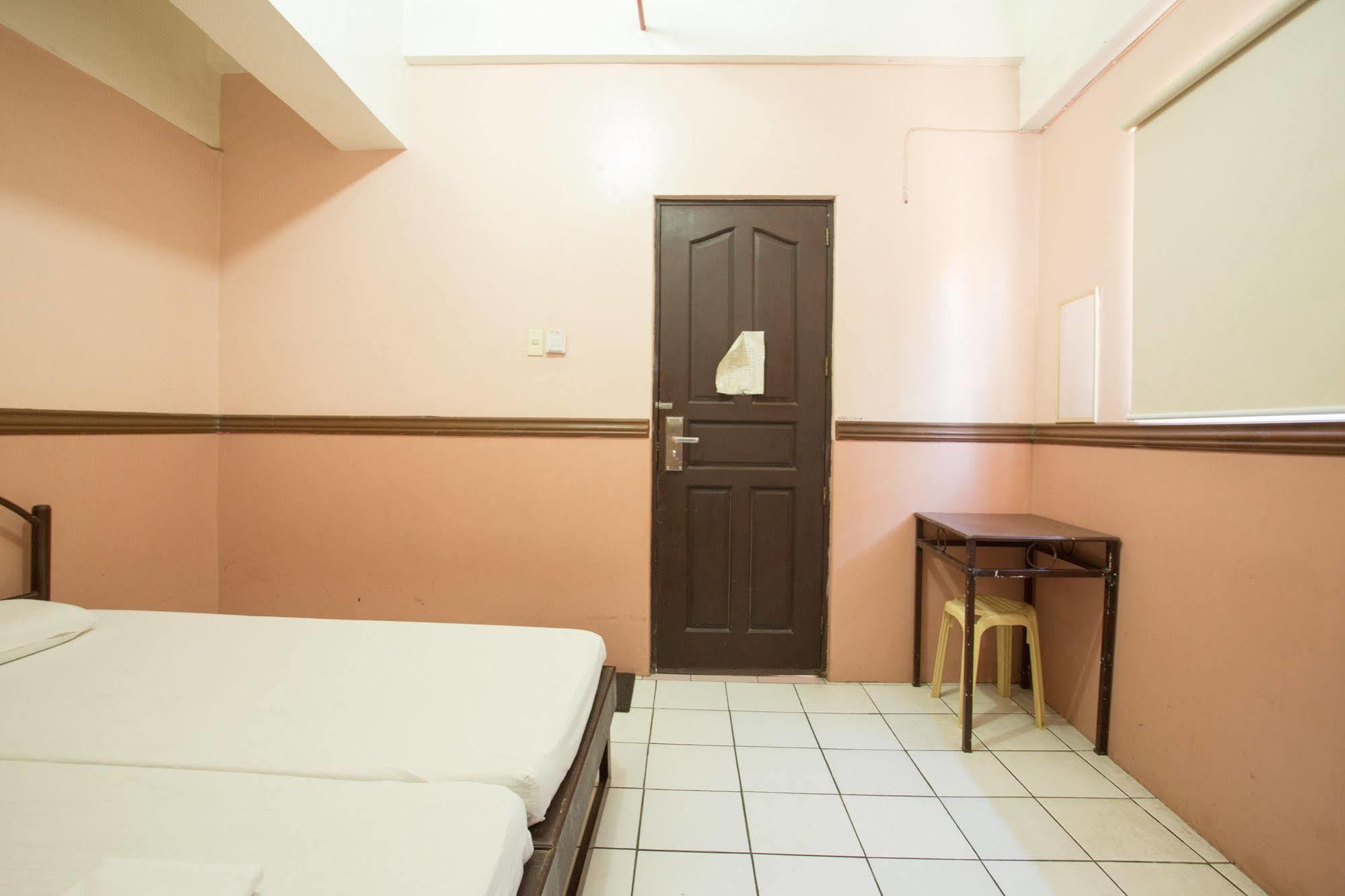 Masbate City Gv Hotel - Masbate מראה חיצוני תמונה